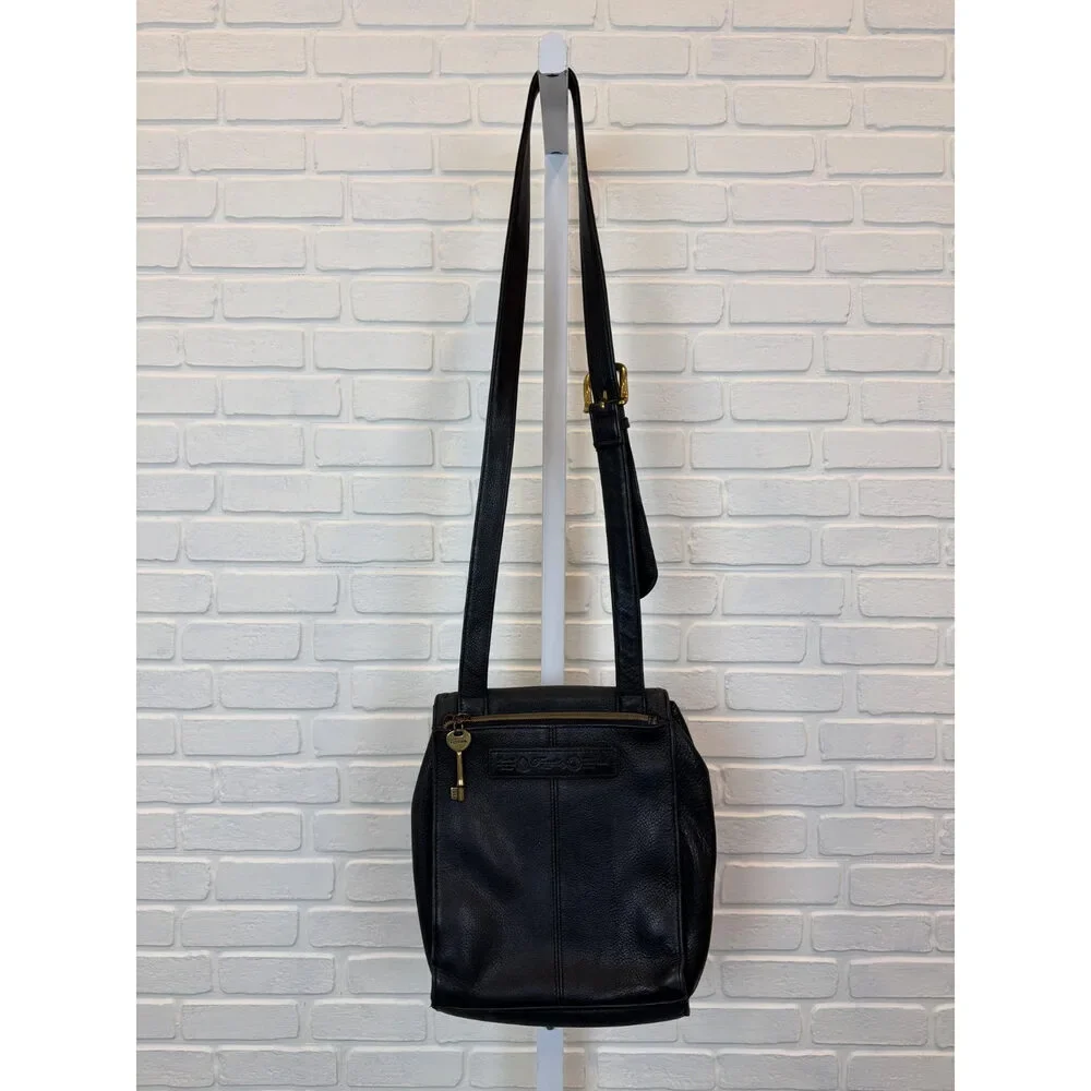 Fossil Leather Crossbody Bag Black Front Flap Pocket
